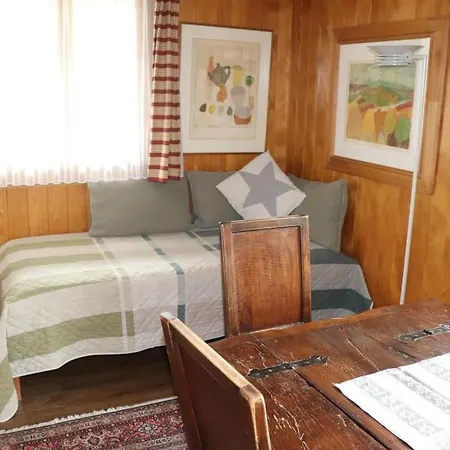 Gemuetliches Zum Alleinbewohnen Mit Garten & Bergblick, Kostenloses Wifi, Ladestation Fuer E-autos Tatil Evi *