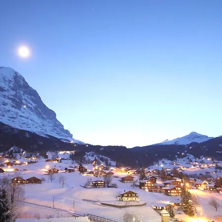 Tatil Evi Gemuetliches Zum Alleinbewohnen Mit Garten & Bergblick, Kostenloses Wifi, Ladestation Fuer E-autos Grindelwald